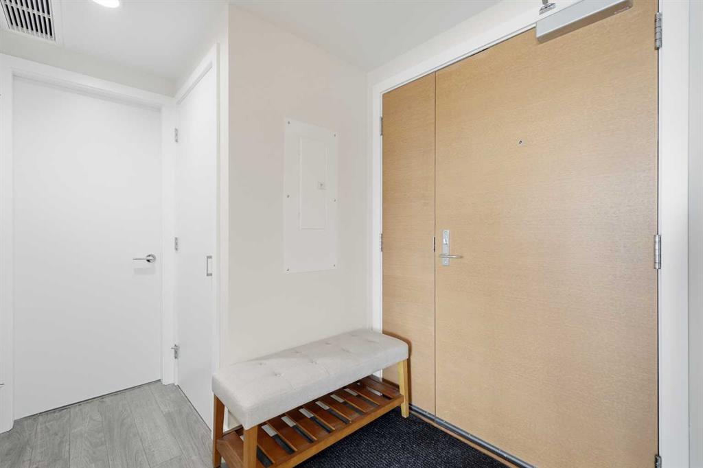 Picture for 1606, 519 Riverfront Avenue SE