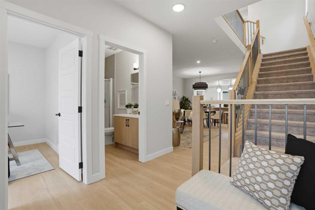 Picture for 72 Buffaloberry Manor SE