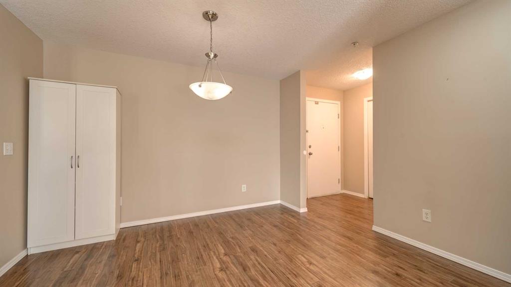 Picture for 208, 5500 Somervale Court SW