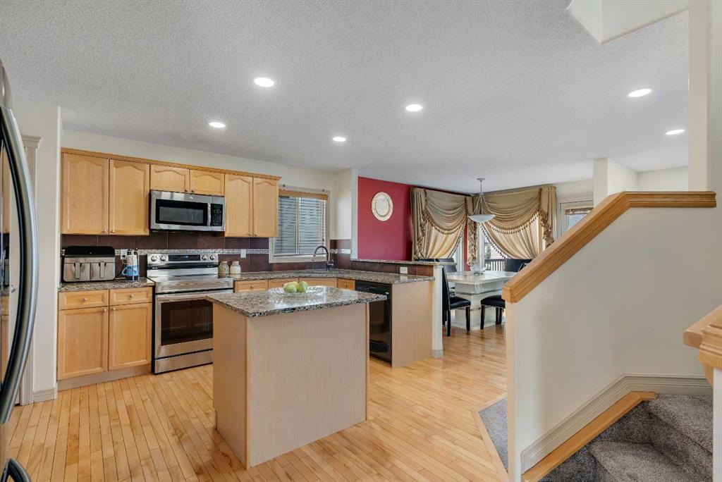 Picture for 133 Everwoods Close SW
