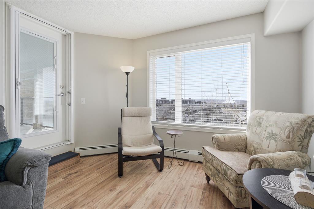 Picture for 1103, 950 Arbour Lake Road NW