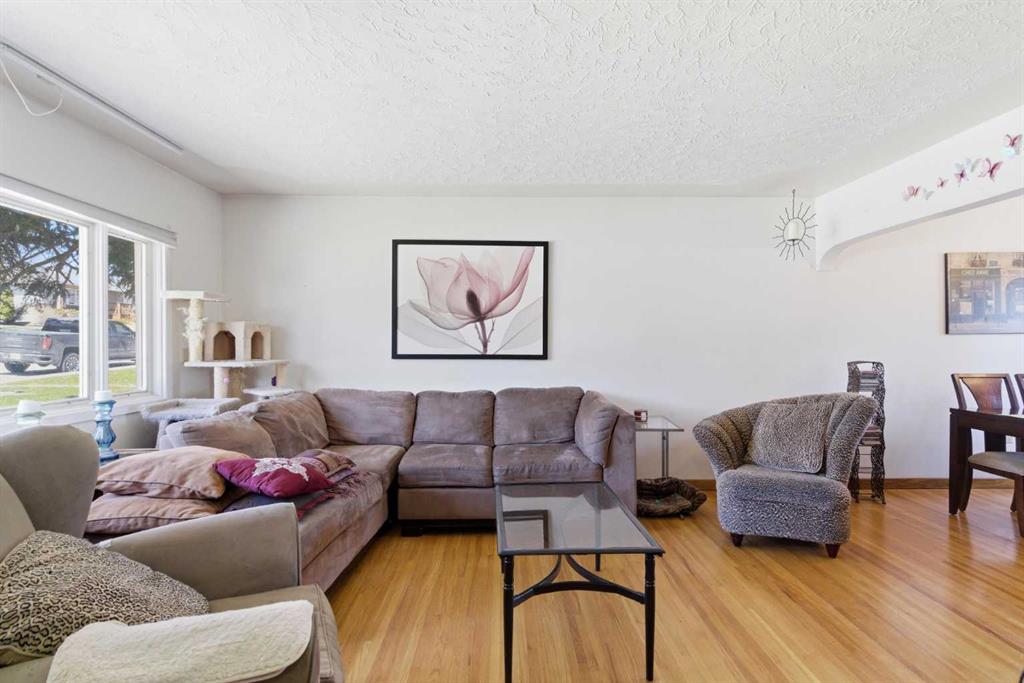 Picture for 200 Hendon Drive NW
