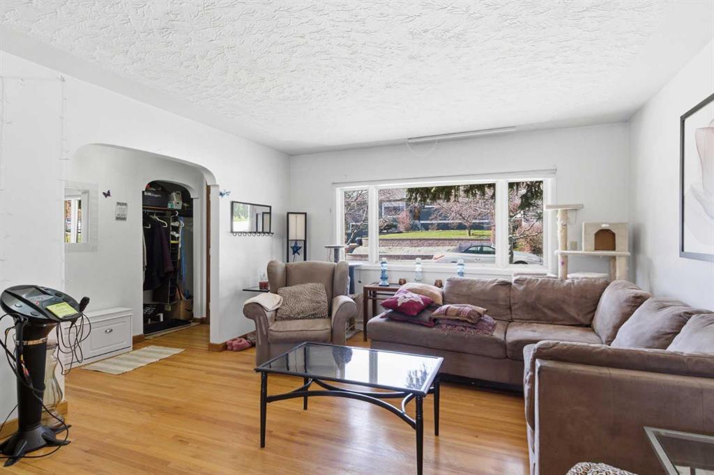 Picture for 200 Hendon Drive NW