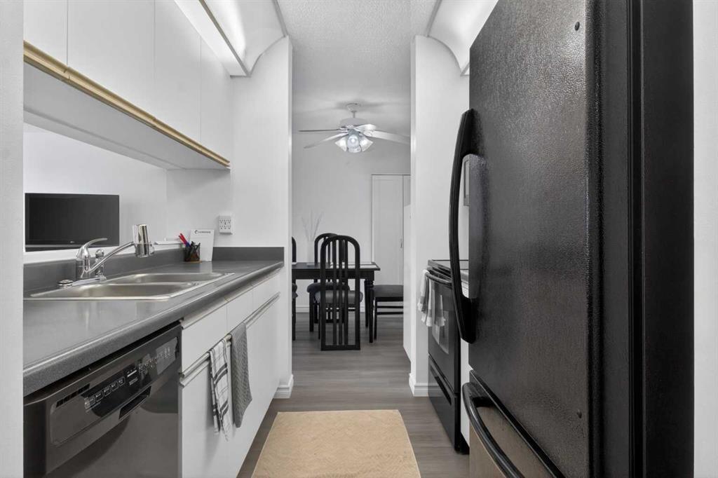 Picture for 414, 10 Dover Point SE