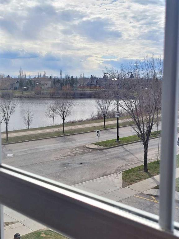 Picture for 140 Promenade Way SE
