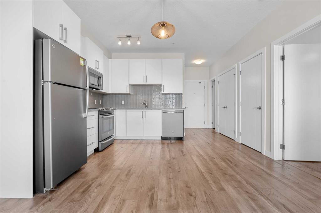 Picture for 210, 20 Sage Hill Terrace NW