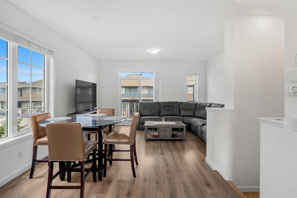Picture for 85 Walgrove Common SE