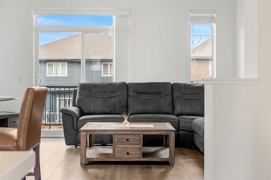 Picture for 85 Walgrove Common SE