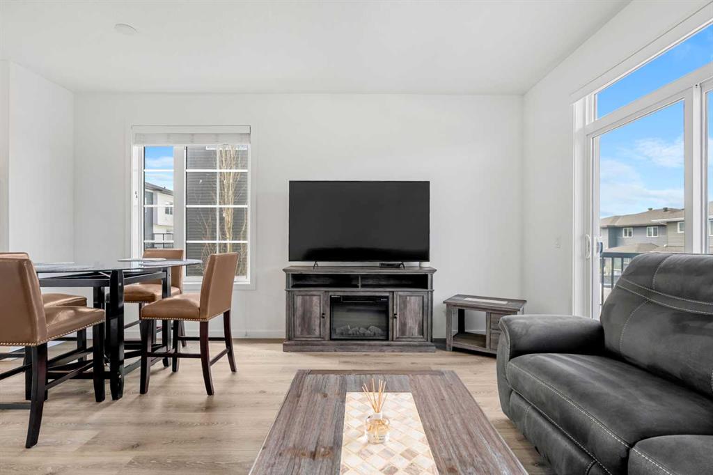 Picture for 85 Walgrove Common SE