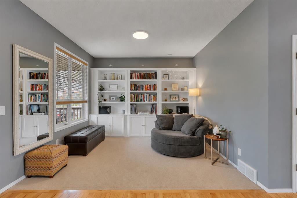 Picture for 104 Prestwick Street SE