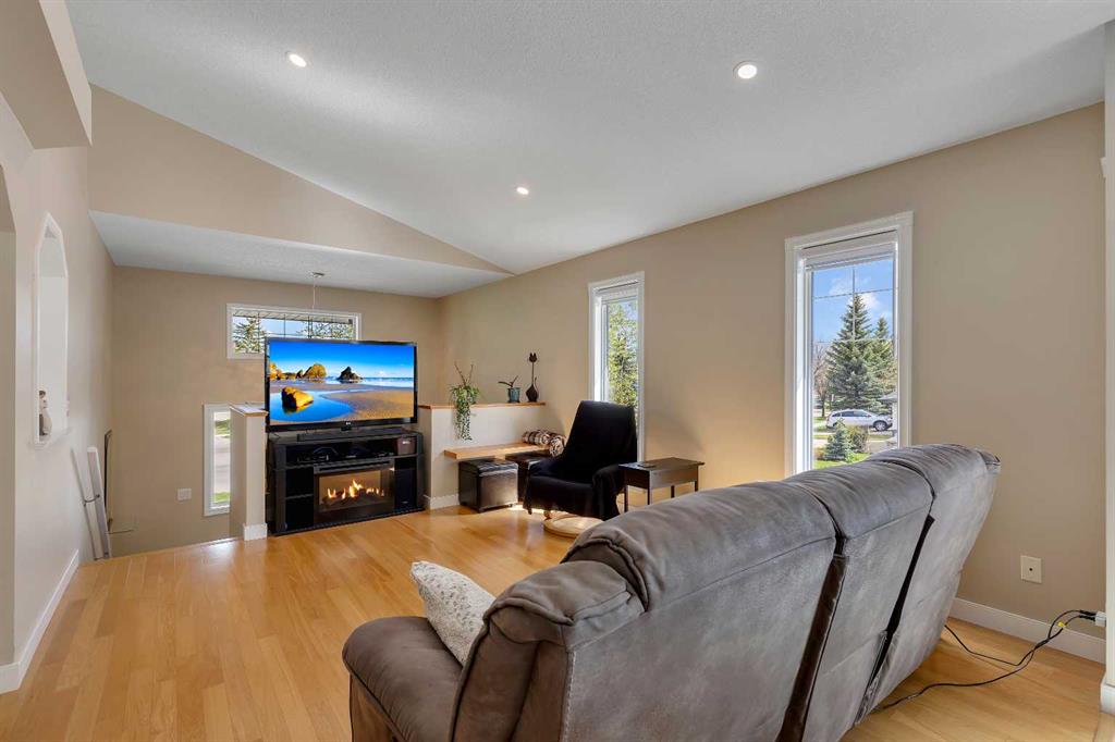 Picture for 16371 Somercrest Street SW