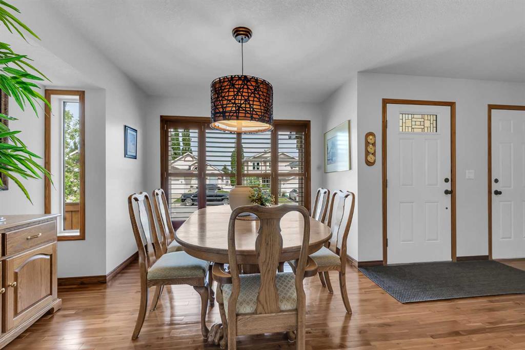 Picture for 8 Mt Cascade Close SE