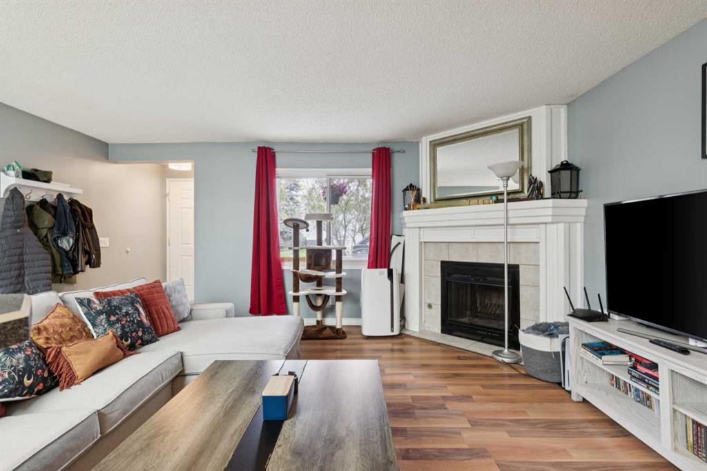 Picture for 145 Cedar Springs Gardens SW