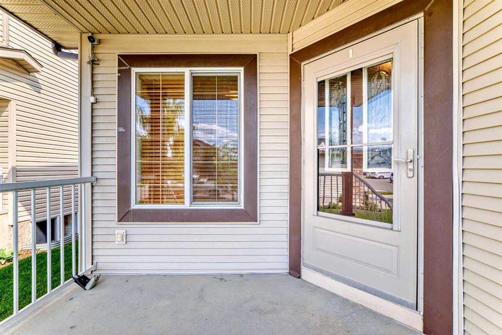 Picture for 24 Evanscove Heights NW