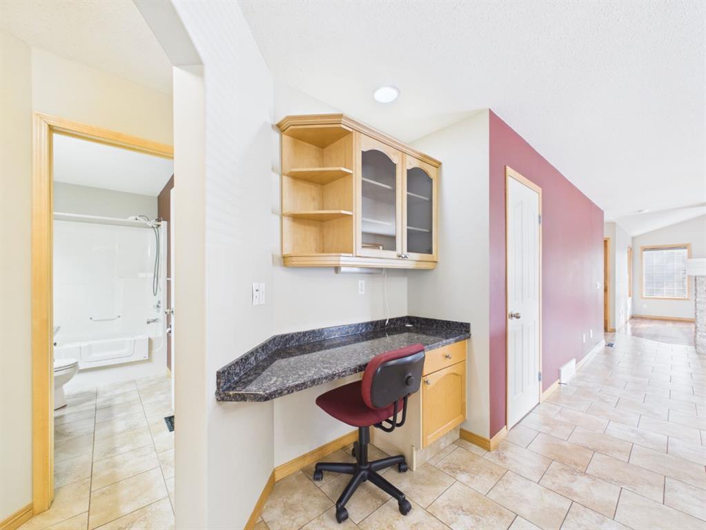 Picture for 181 Panamount Hill NW