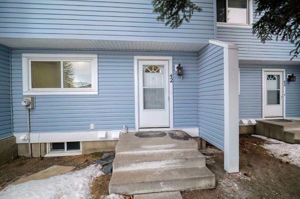 Picture for 42, 195 Manora Place NE
