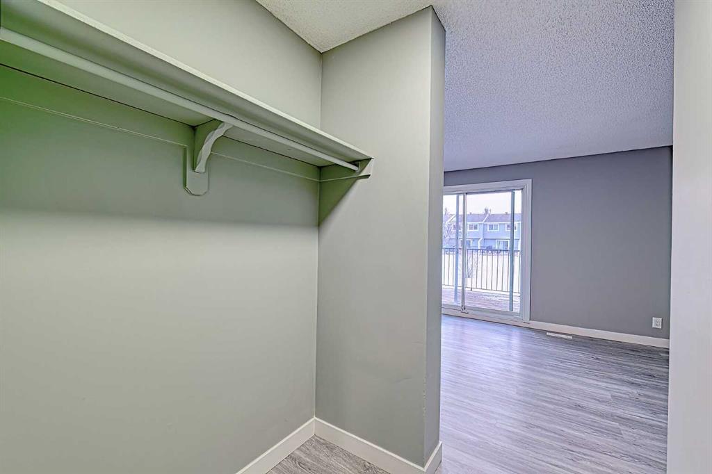 Picture for 42, 195 Manora Place NE