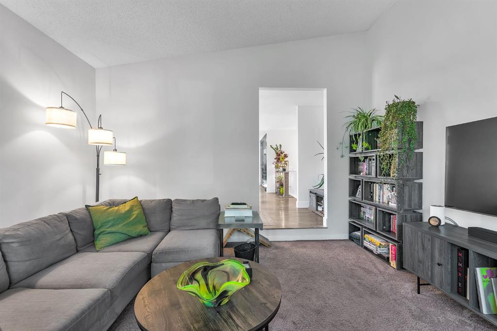 Picture for 120 Woodbrook Close SW