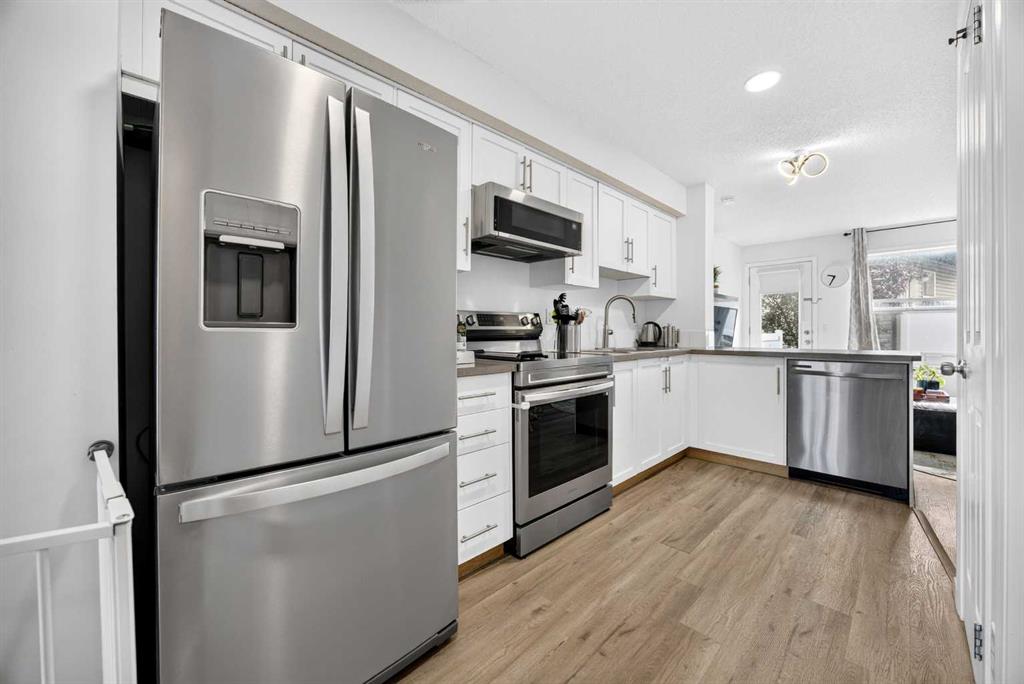 Picture for 328 Saddlebrook Point NE