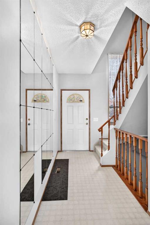 Picture for 34 Shawinigan Lane SW
