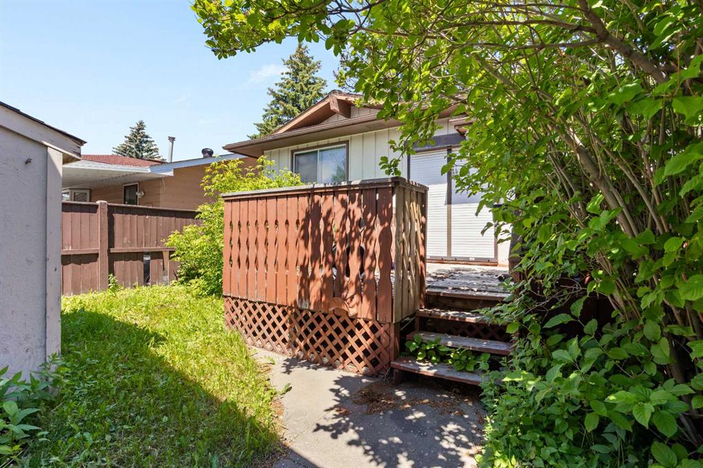 Picture for 4739 Rundlewood Road NE