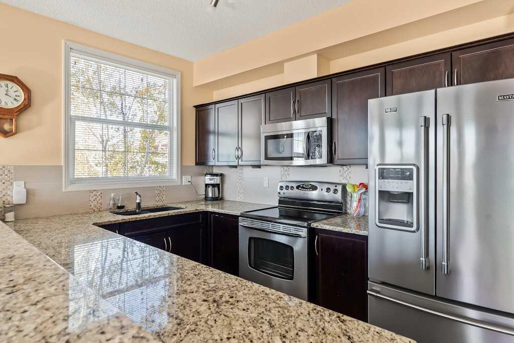 Picture for 300, 1 Crystal Green Lane  https://www.cirrealty.ca/reb/creb/51/A2266151_11.jpg