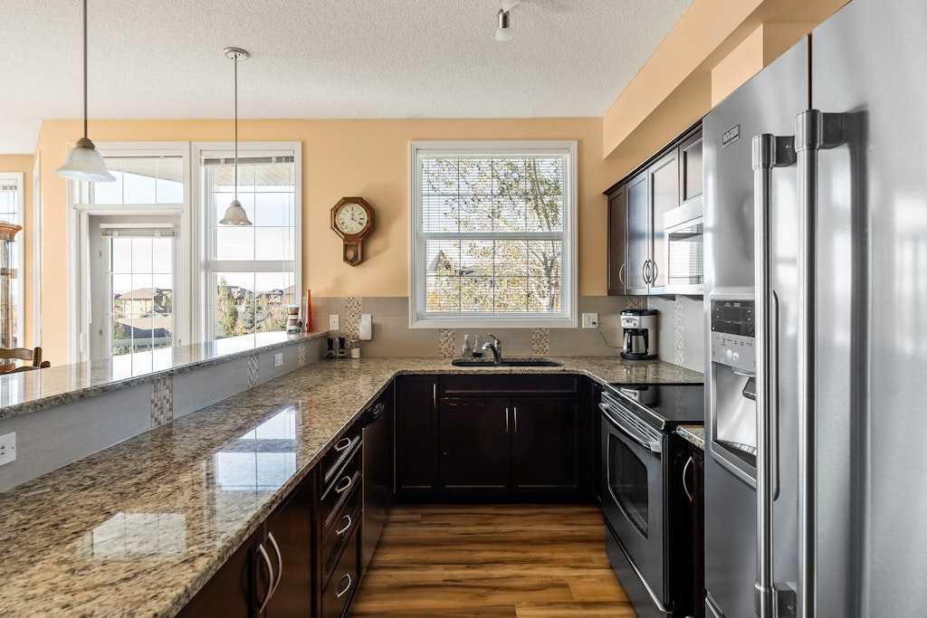 Picture for 300, 1 Crystal Green Lane  https://www.cirrealty.ca/reb/creb/51/A2266151_12.jpg