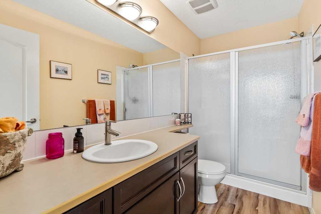 Picture for 300, 1 Crystal Green Lane  https://www.cirrealty.ca/reb/creb/51/A2266151_20.jpg