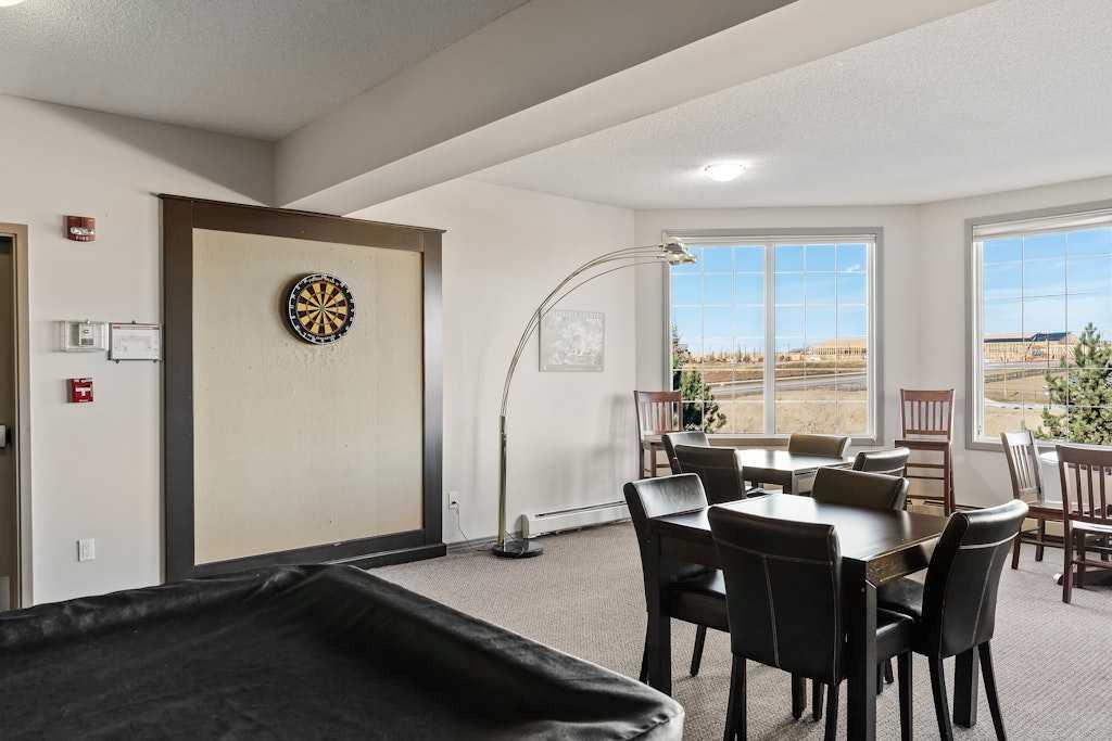 Picture for 300, 1 Crystal Green Lane  https://www.cirrealty.ca/reb/creb/51/A2266151_32.jpg