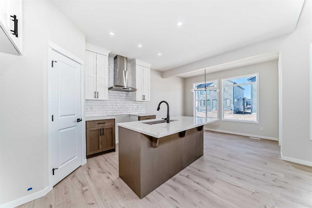 Picture for 105 Corner Glen Green NE