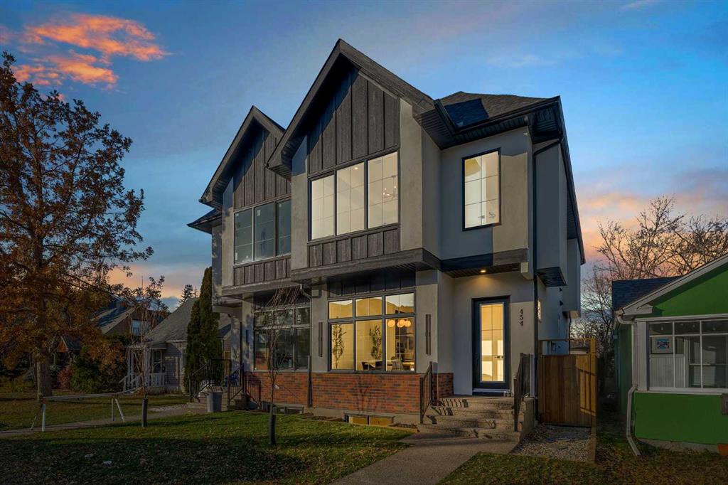 Picture for 454 22 Avenue NE