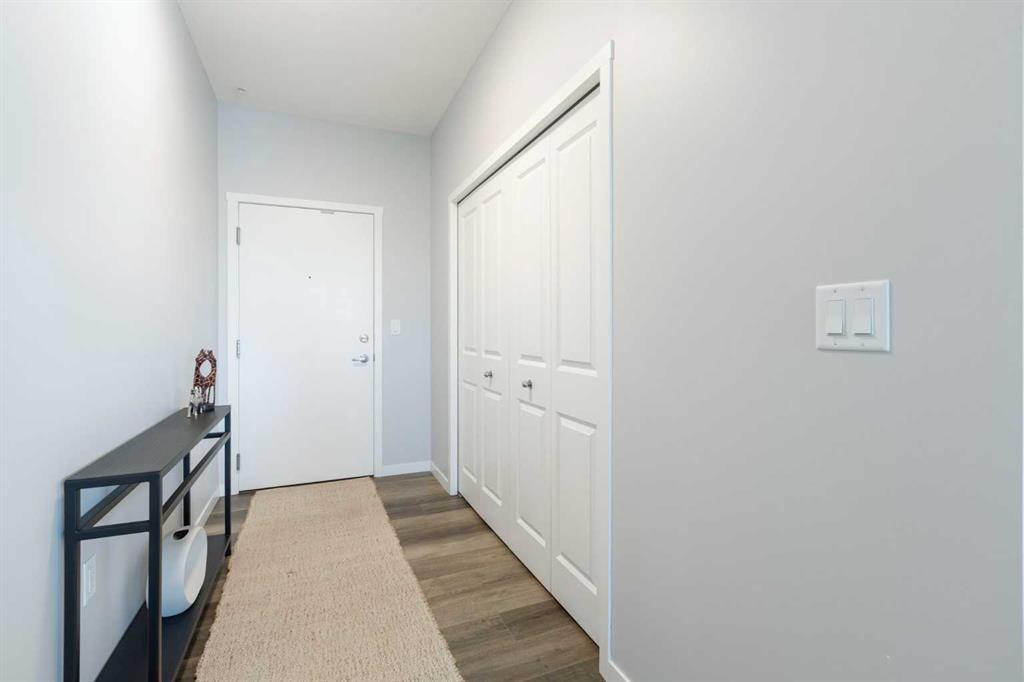 Picture for 1409, 42 Cranbrook Gardens SE