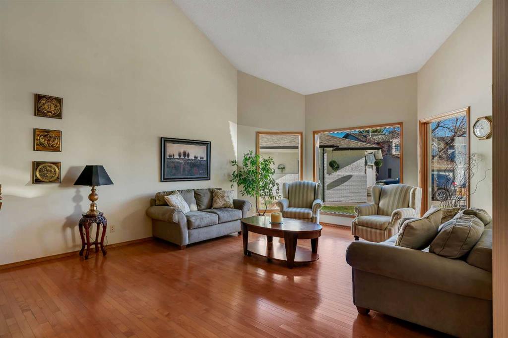 Picture for 223 Shawnee Mews SW