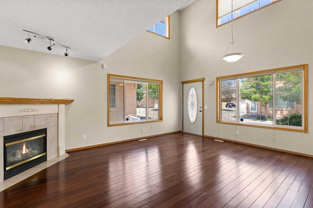 Picture for 202 Coral Cove NE