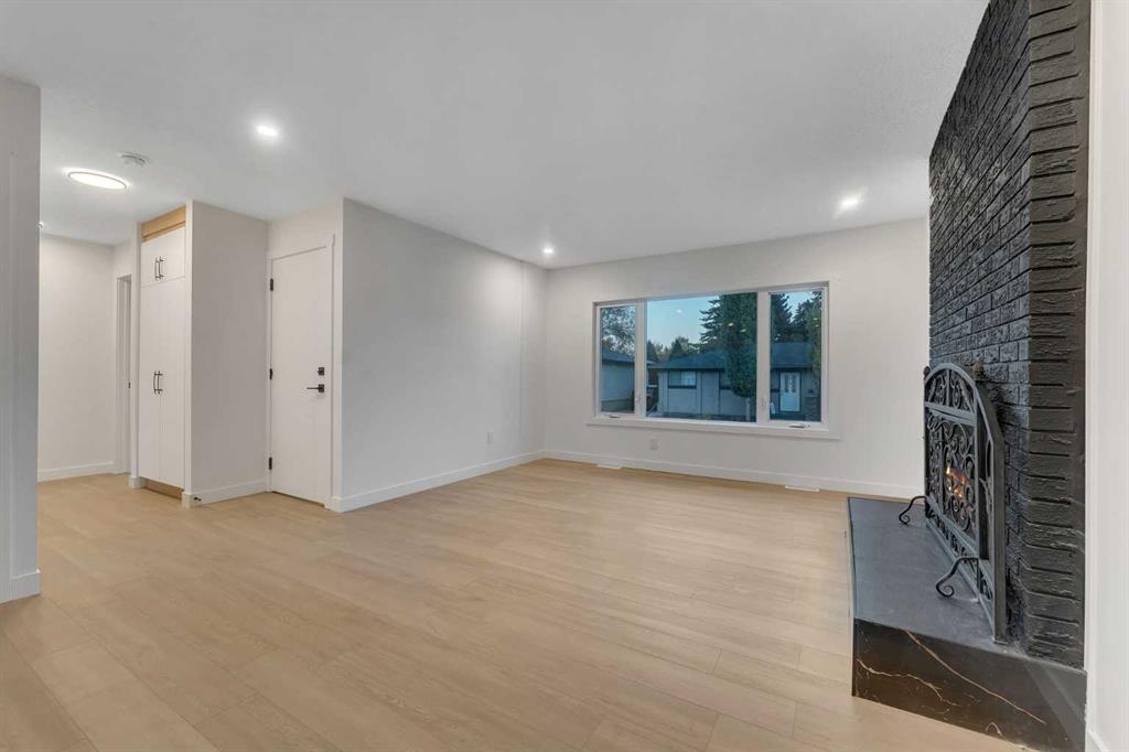 Picture for 352 Lysander Place SE