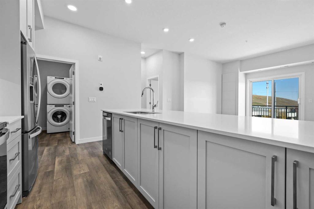 Picture for 406, 255 Les Jardins Park SE