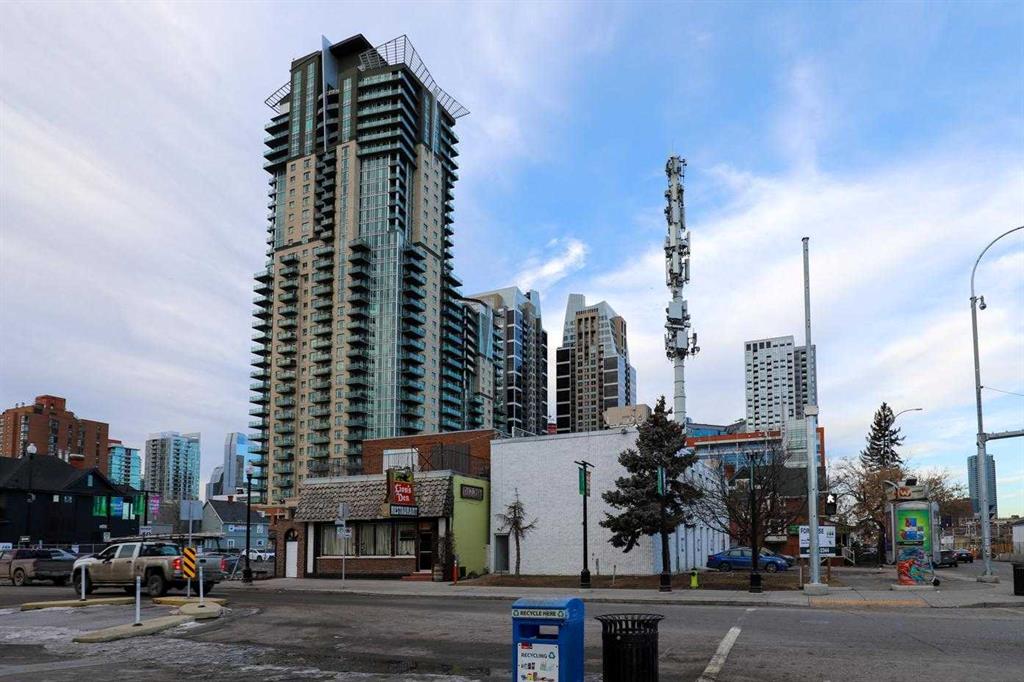 Picture for 234 17 Avenue SE