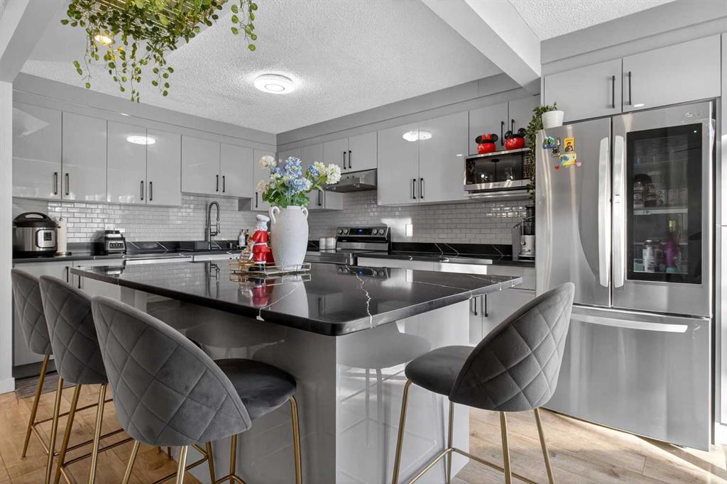 Picture for 77 Summerfield Road SE