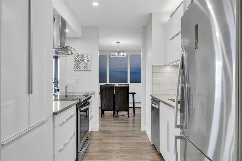 Picture for 302, 526 5 Street NE