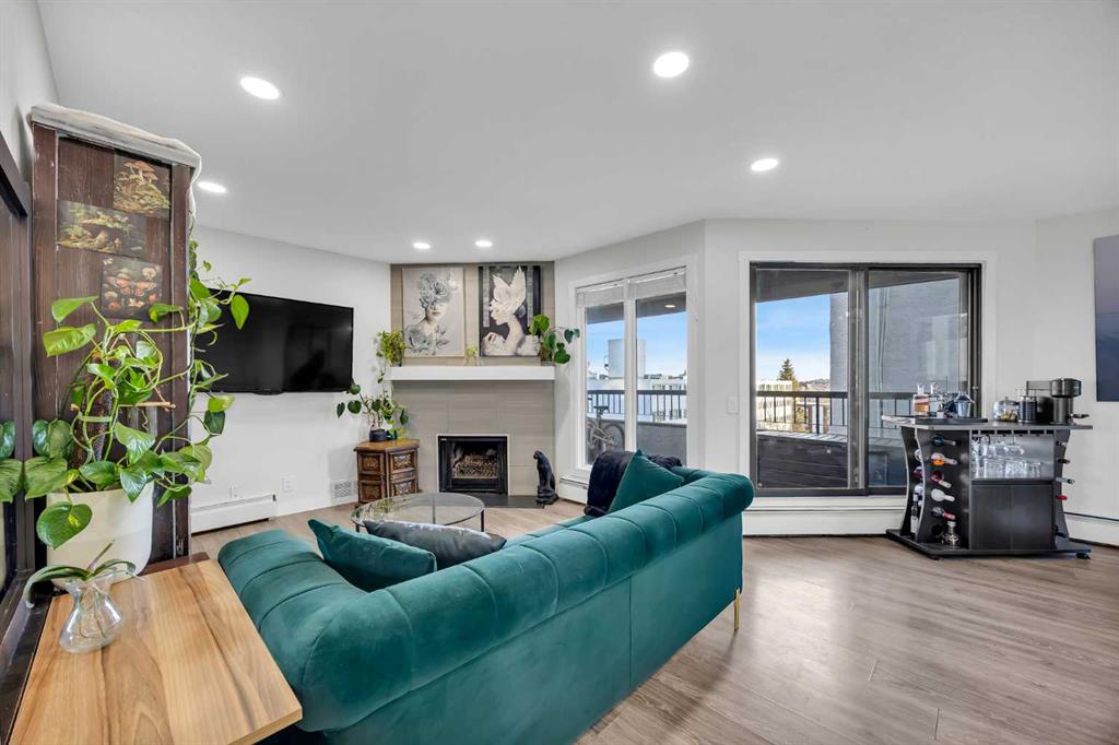 Picture for 302, 526 5 Street NE