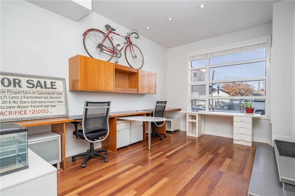 Picture for 1029 1 Avenue NE