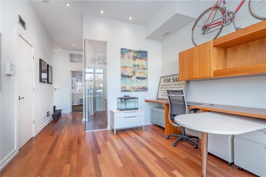 Picture for 1029 1 Avenue NE