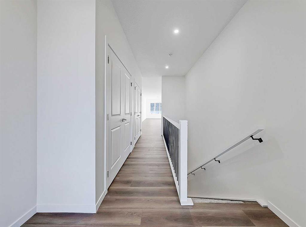 Picture for 119 5 Avenue SE