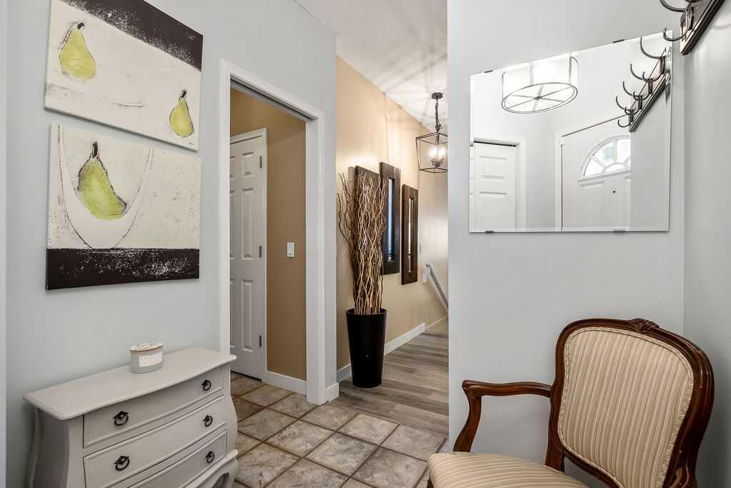 Picture for 30 Prominence View SW