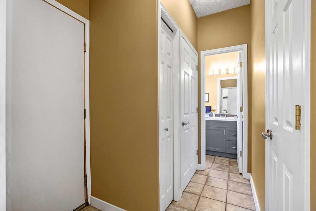 Picture for 30 Prominence View SW