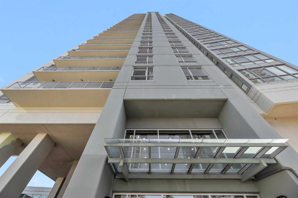 Picture for 907, 99 Spruce Place SW