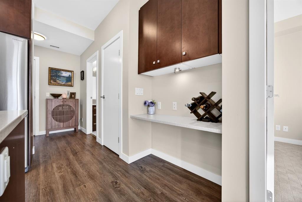 Picture for 306, 1720 10 Street SW