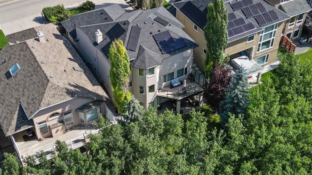 Picture for 1458 Strathcona Drive SW