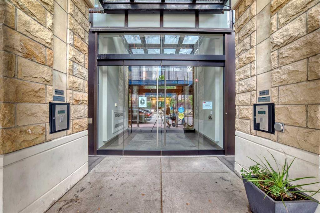 Picture for 1528, 222 Riverfront Avenue SW