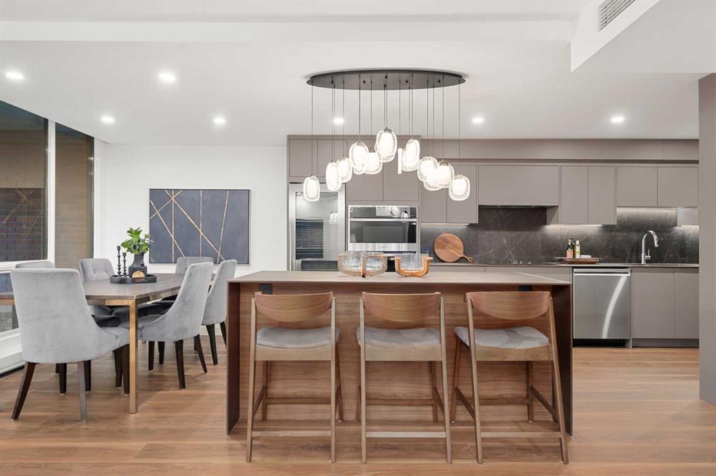 Picture for 105, 330 26 Avenue SW